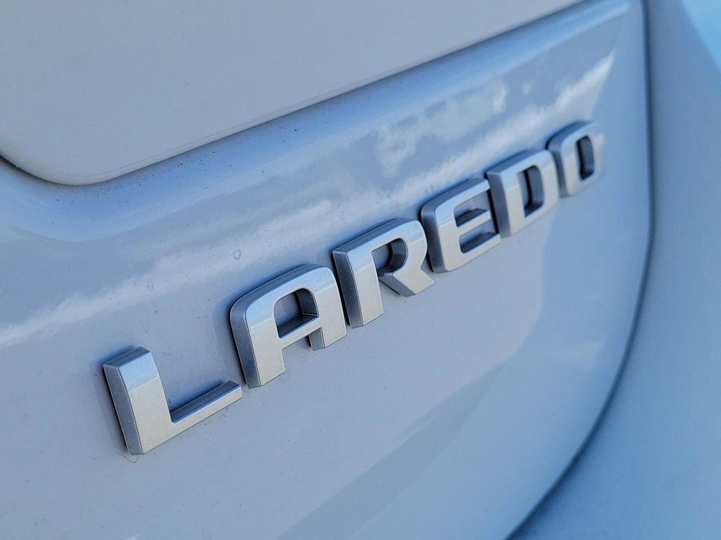 New 2025 Jeep Grand Cherokee Laredo X w/ Luxury Tech Group I image 8