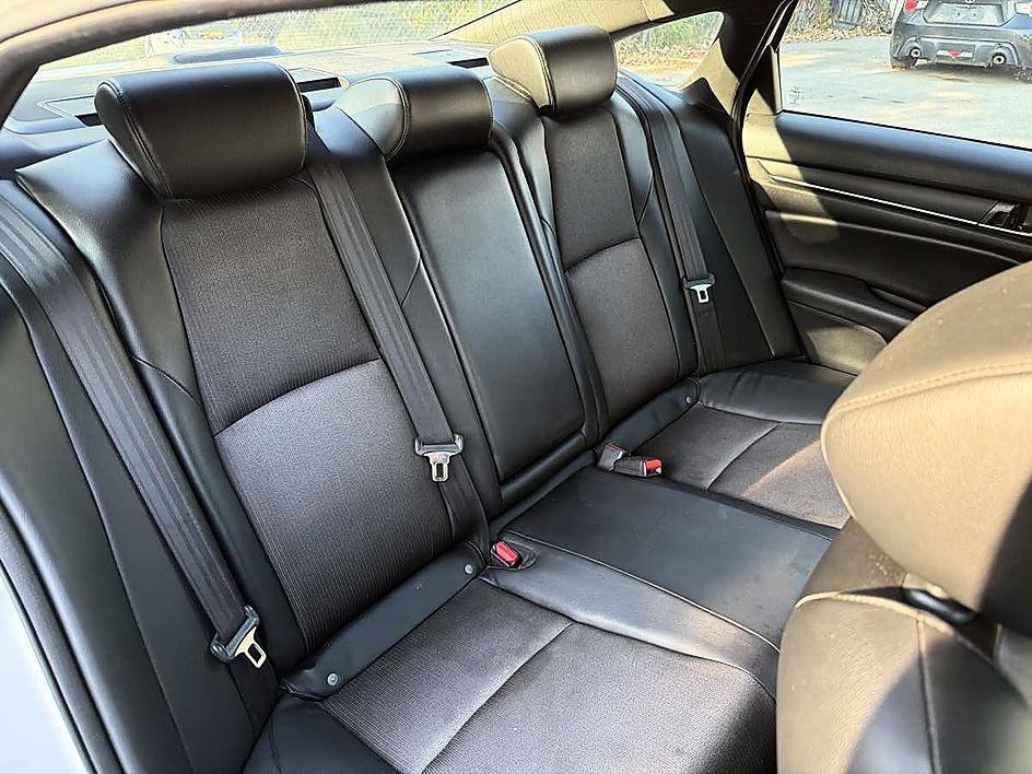 Used 2018 Honda Accord Sport image 20