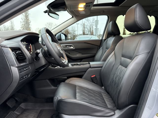 Used 2023 Nissan Rogue Platinum w/ Platinum Premium Package image 11