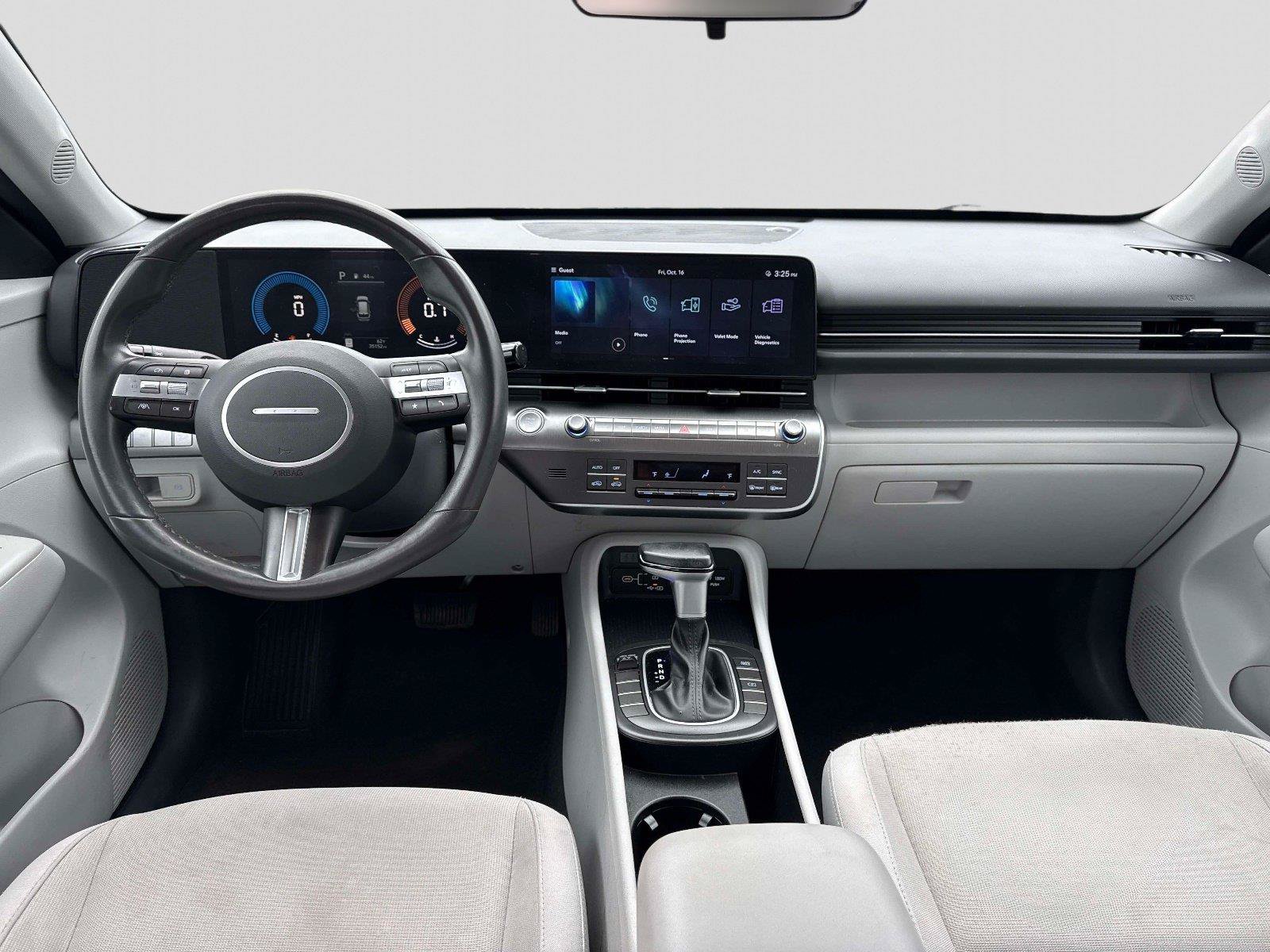 Used 2024 Hyundai Kona SEL FWD image 15