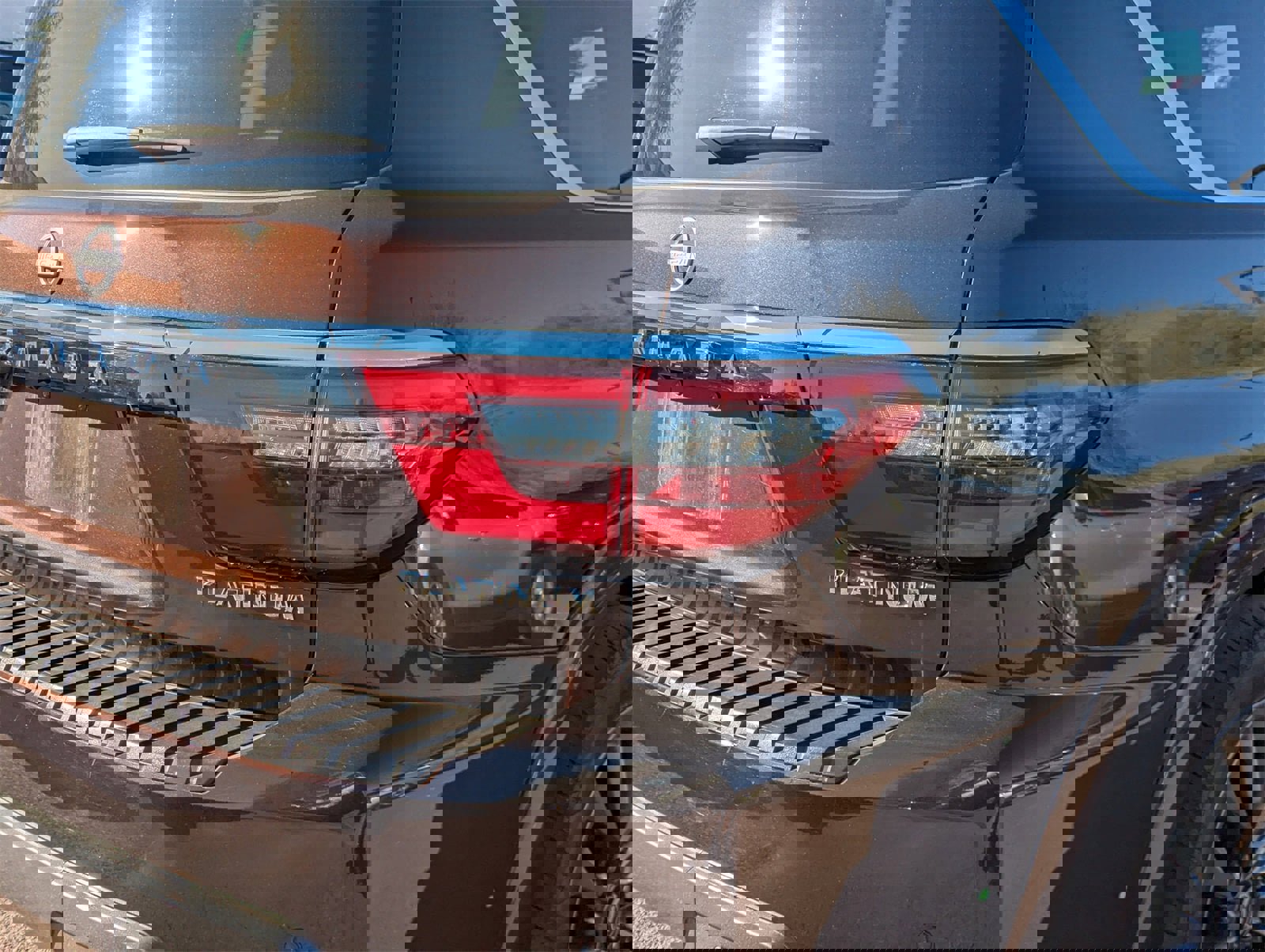 Used 2021 Nissan Armada Platinum w/ Captain's Chairs Package image 8