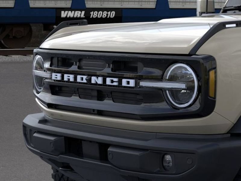 New 2026 Ford Bronco Outer Banks w/ Sasquatch Package AWD/4WD image 19