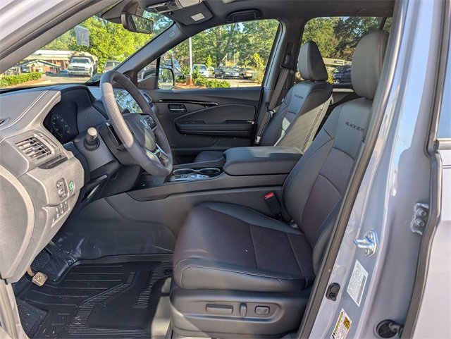 New 2026 Honda Ridgeline Black Edition image 13