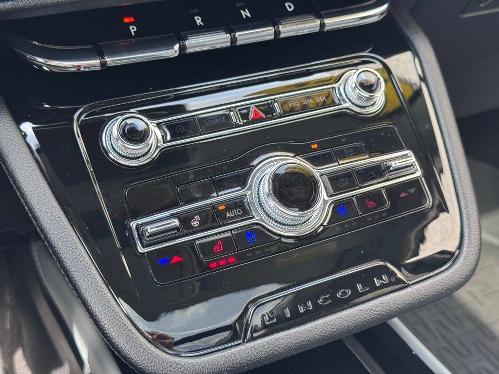 Used 2022 Lincoln Corsair AWD w/ Premium Package image 36