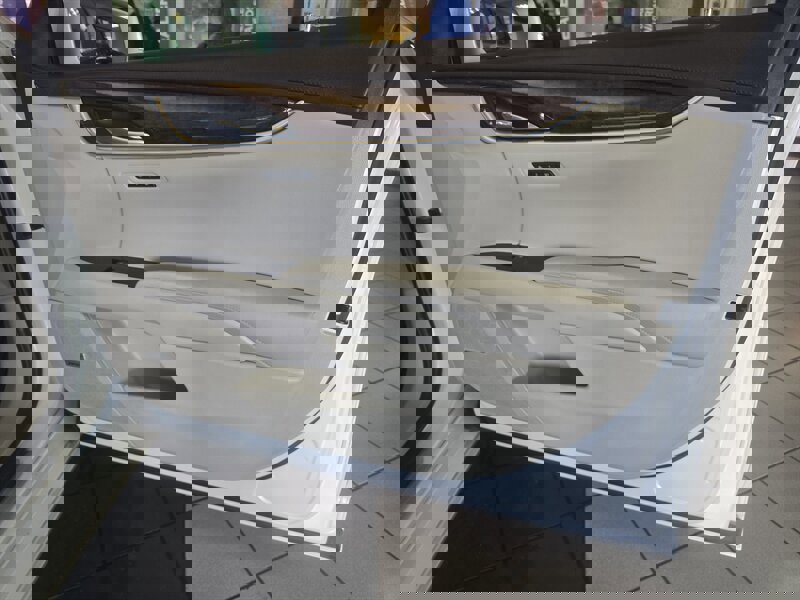 Used 2014 Cadillac XTS Luxury w/ Driver Awareness Package image 12