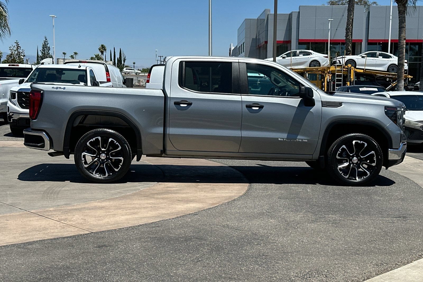 Certified 2023 GMC Sierra 1500 Pro w/ Pro Value Package AWD/4WD image 3