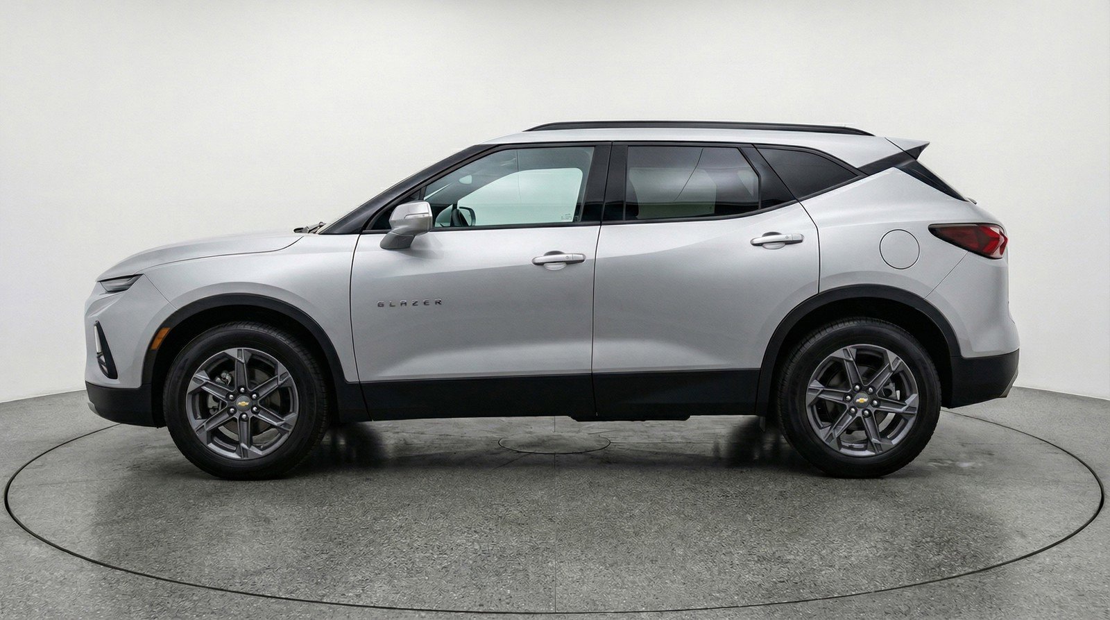Used 2025 Chevrolet Blazer LT FWD image 5