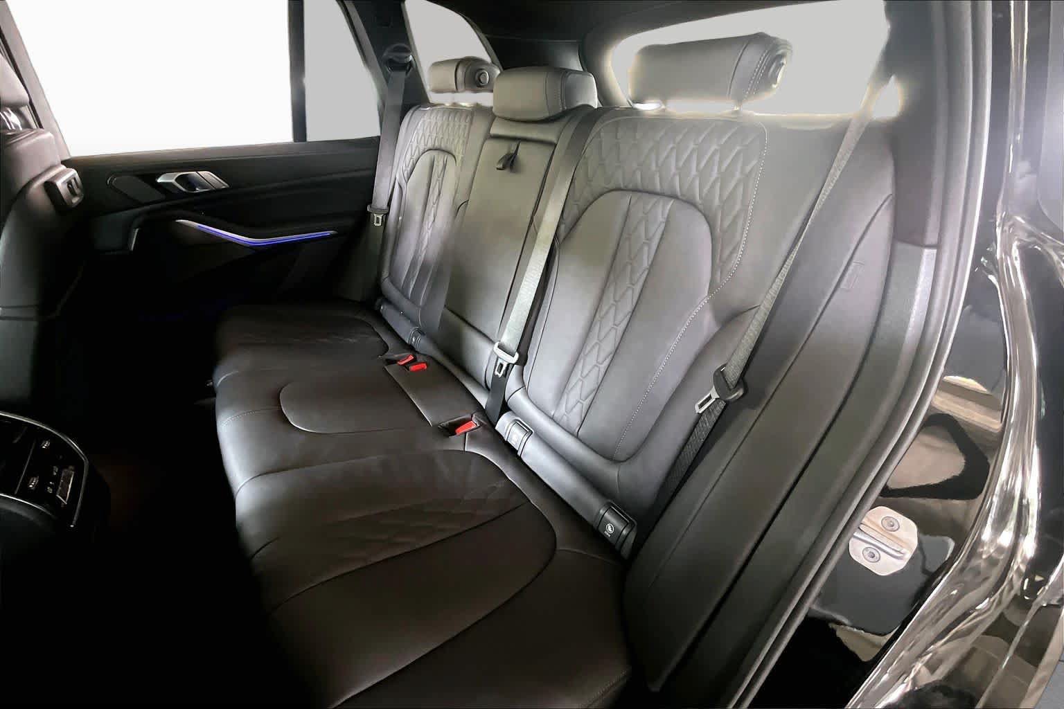 Used 2021 BMW X5 sDrive40i w/ M Sport Package RWD image 18