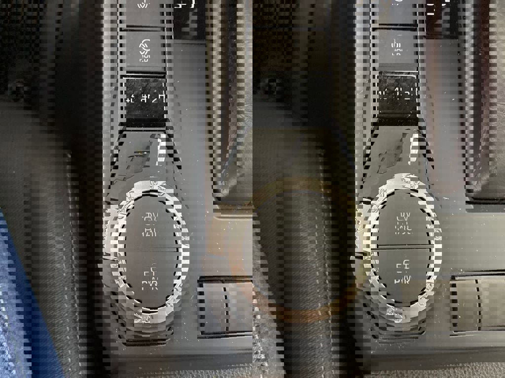 New 2024 Toyota Tacoma SR5 w/ SR5 Upgrade Package image 23