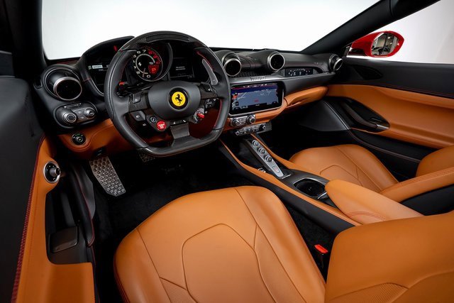 Used 2019 Ferrari Portofino image 28