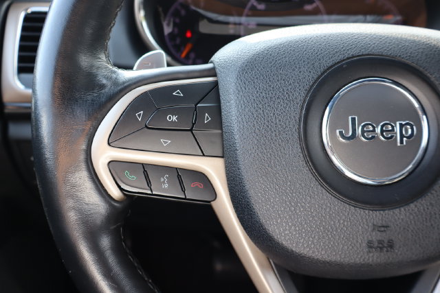 Used 2016 Jeep Grand Cherokee Laredo 75th Anniversary AWD/4WD image 7