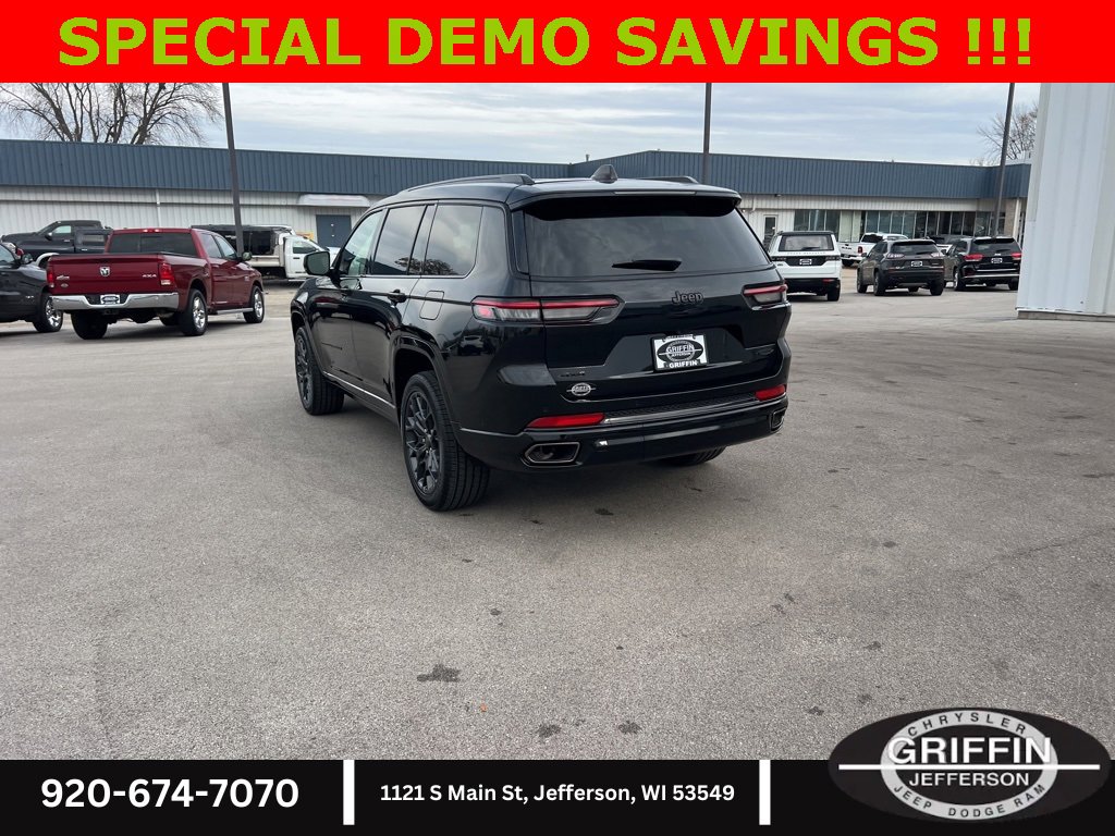 New 2025 Jeep Grand Cherokee L Summit w/ Obsidian Package image 13