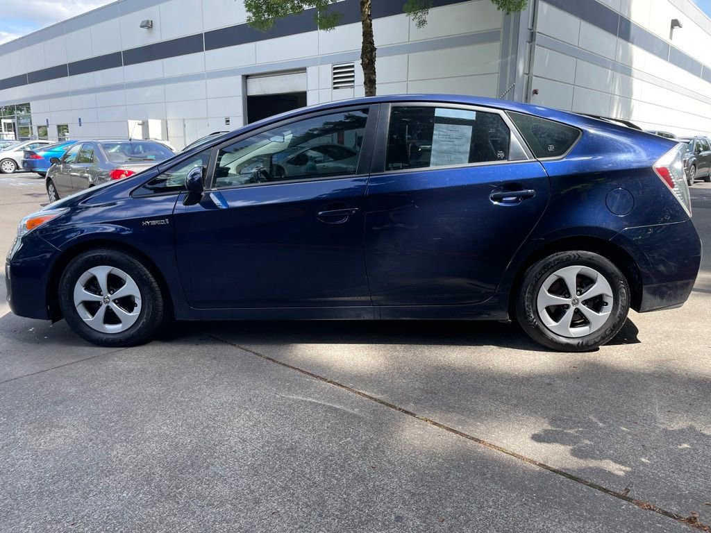 Used 2015 Toyota Prius Two FWD image 5