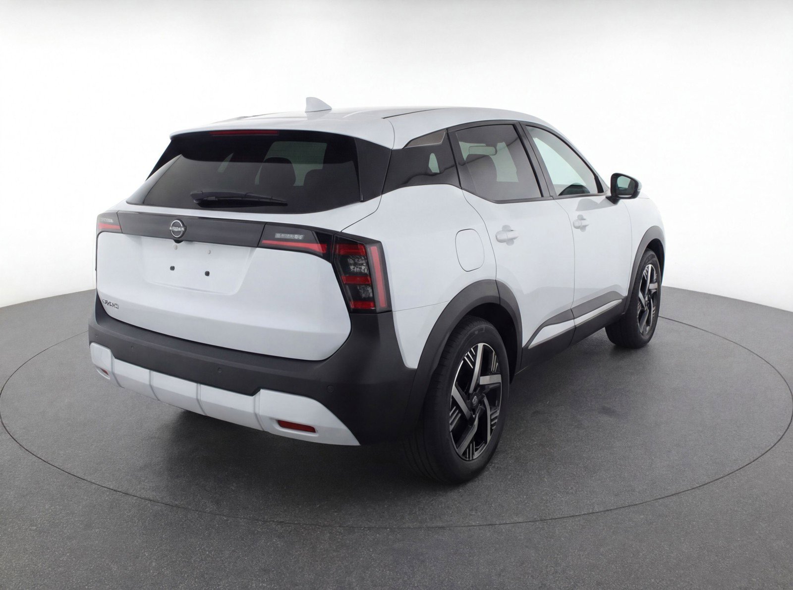 Used 2025 Nissan Kicks SV image 9