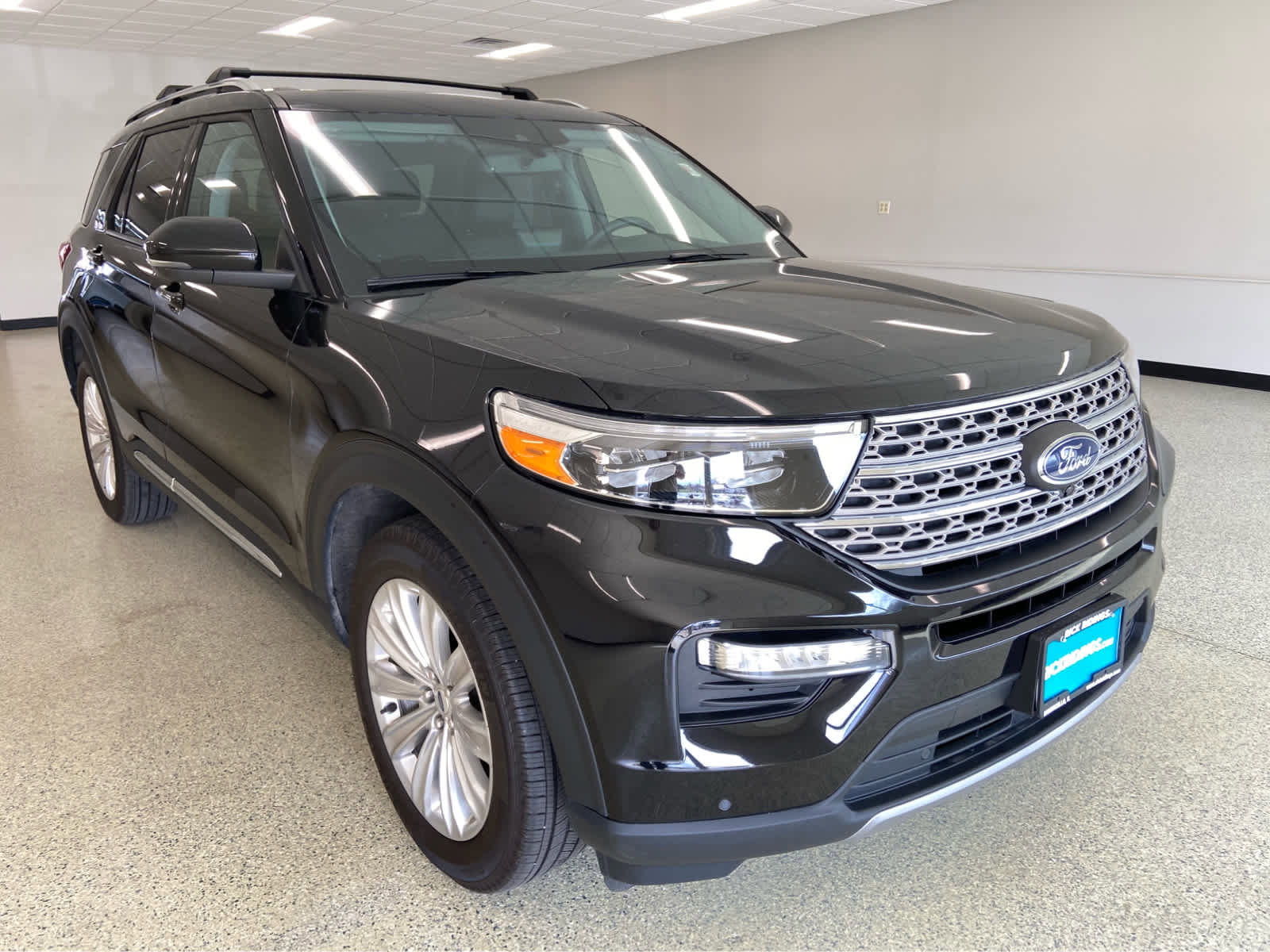 Used 2023 Ford Explorer Limited w/ Limited Technology Package AWD/4WD image 6