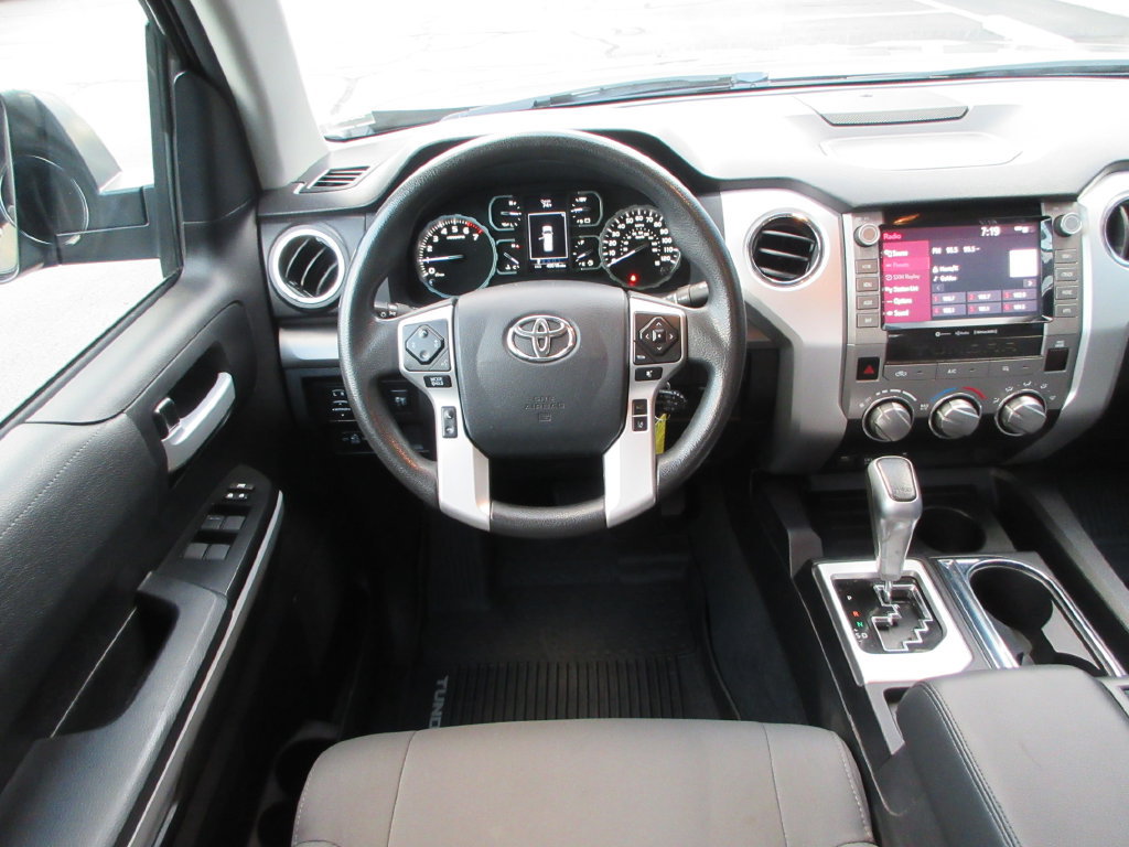 Used 2020 Toyota Tundra SR5 w/ SR5 Upgrade Package RWD image 17