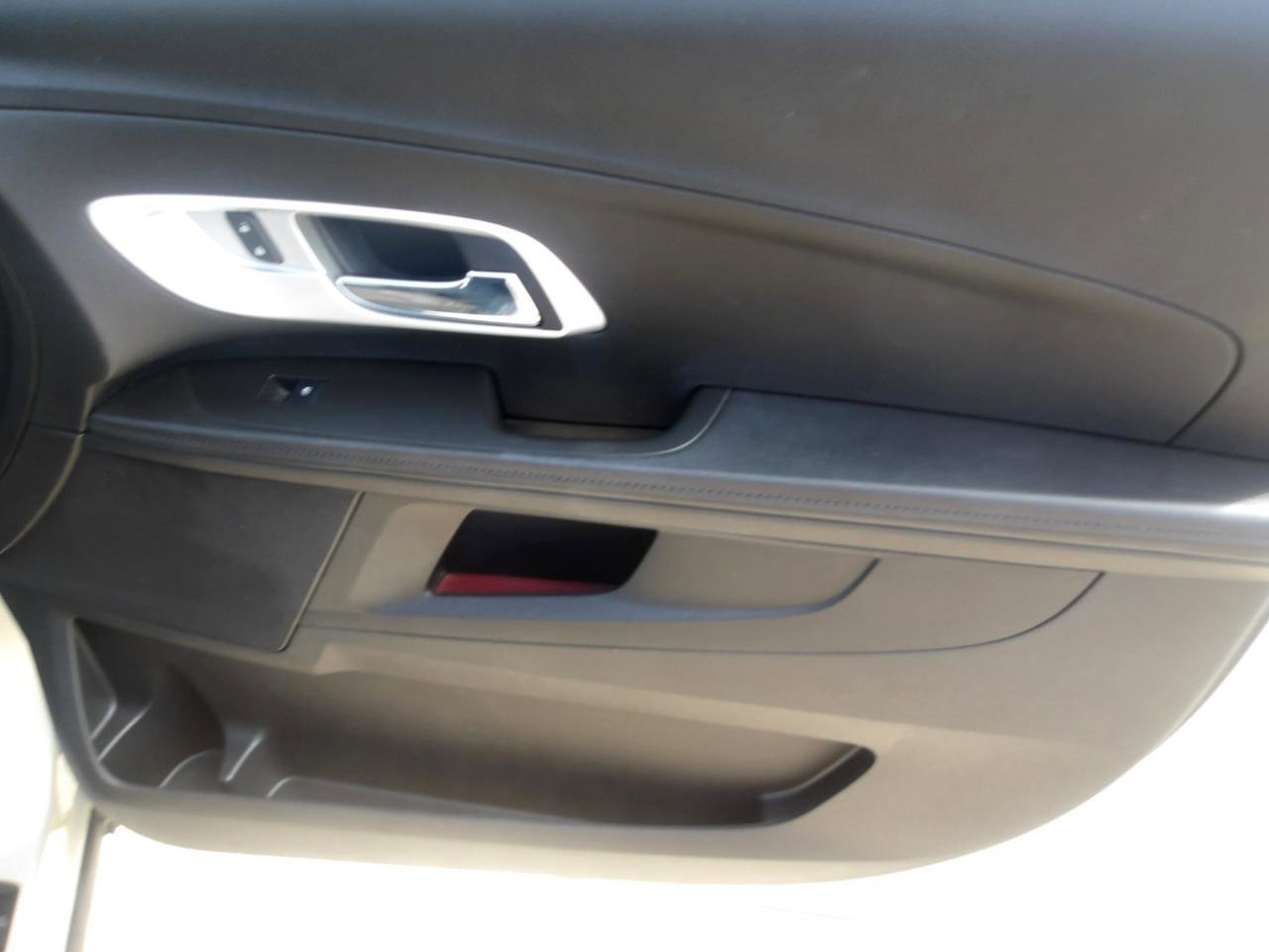Used 2014 Chevrolet Equinox LS FWD image 9