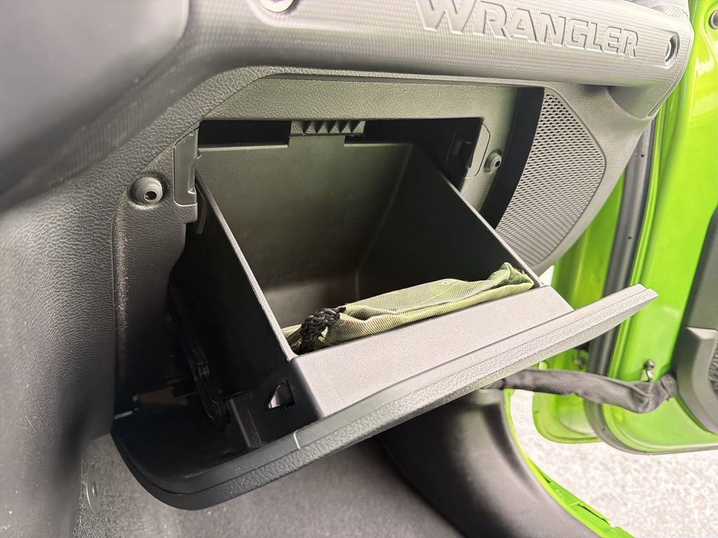 Used 2019 Jeep Wrangler Unlimited Rubicon image 36