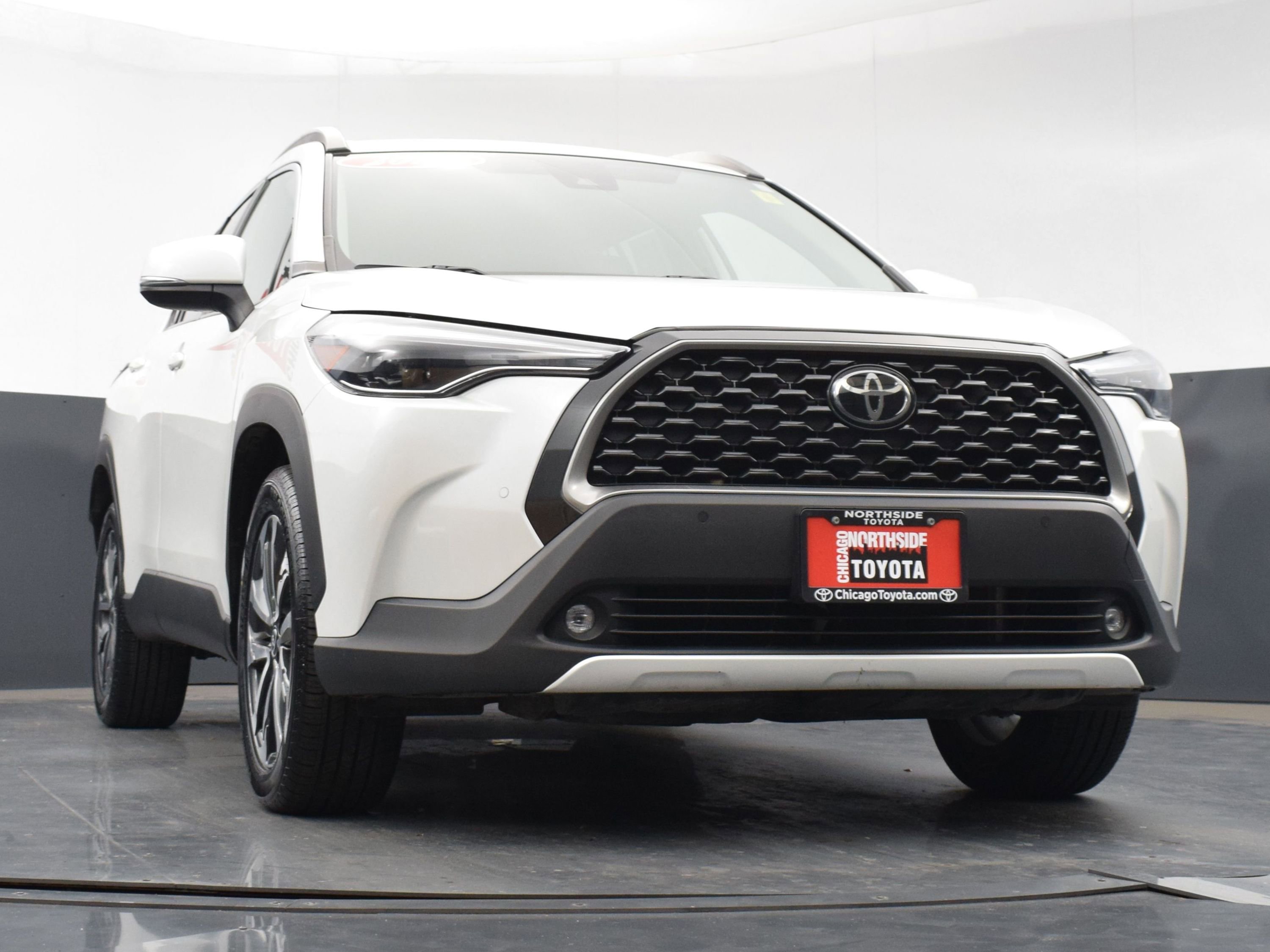 Used 2022 Toyota Corolla Cross XLE image 30