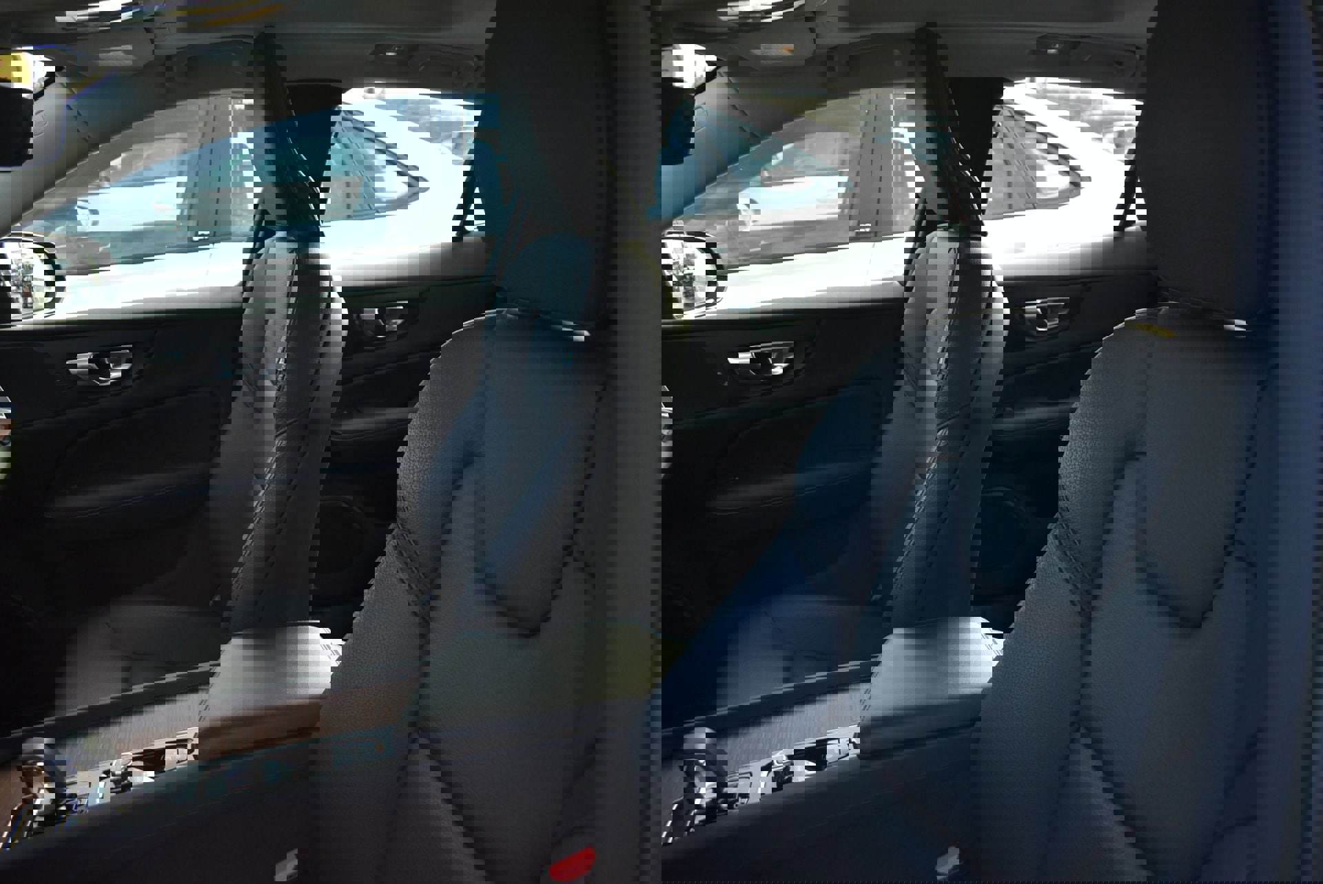 Used 2024 Volvo S60 B5 Plus image 16