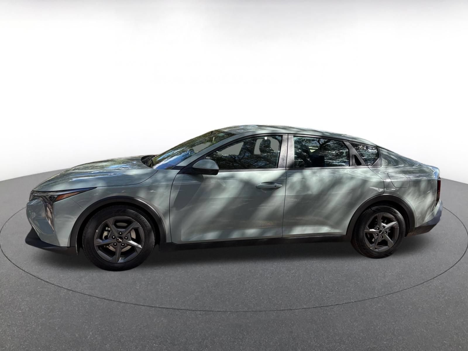 Used 2025 Kia K4 FWD image 7