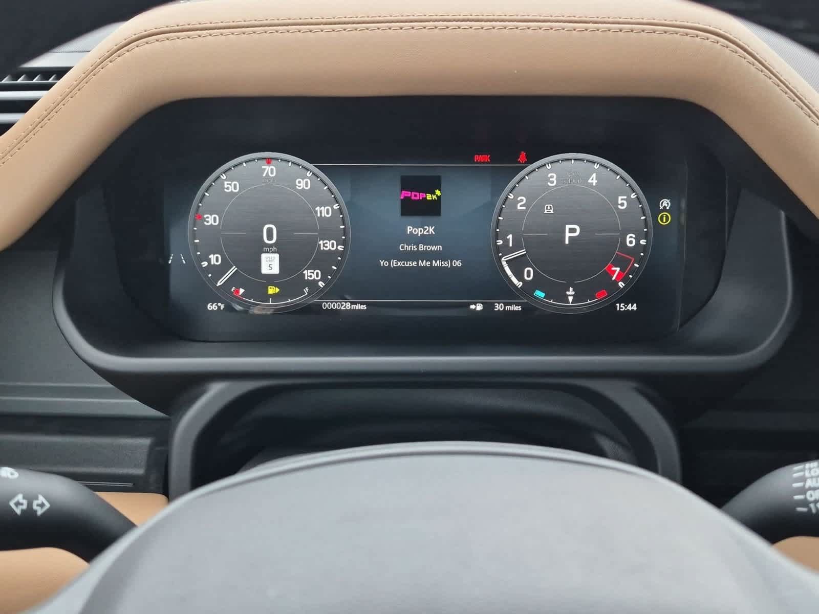 New 2026 Land Rover Defender 130 X-Dynamic SE AWD/4WD image 37