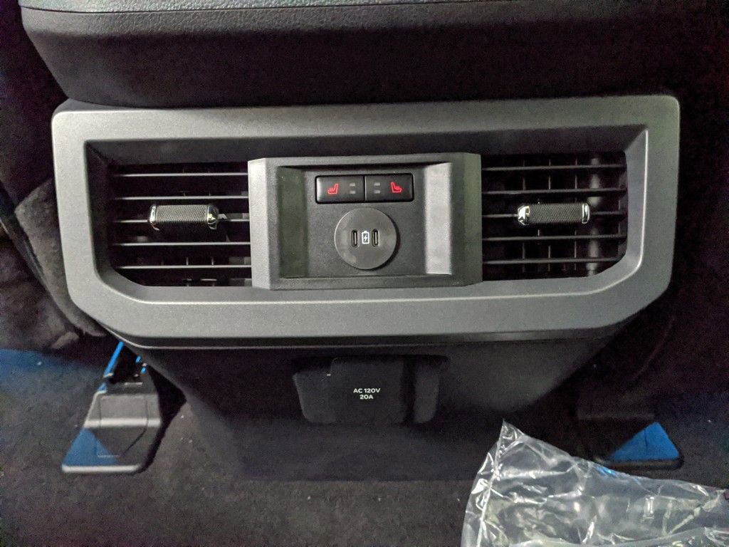 New 2025 Ford F350 Lariat w/ Lariat Ultimate Package image 19