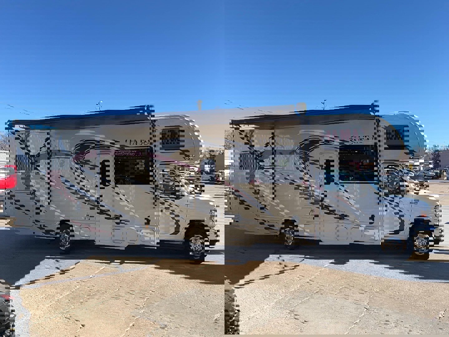 Used 2017 Ford E-450 and Econoline 450 Super Duty w/ Motorhome Prep Package RWD image 4