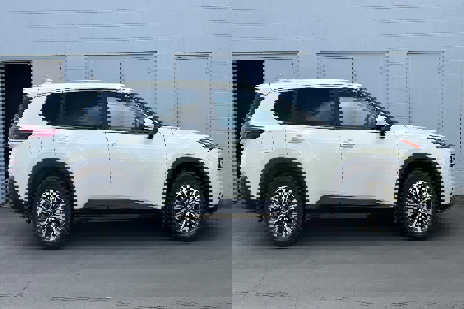 Certified 2023 Nissan Rogue SV image 9