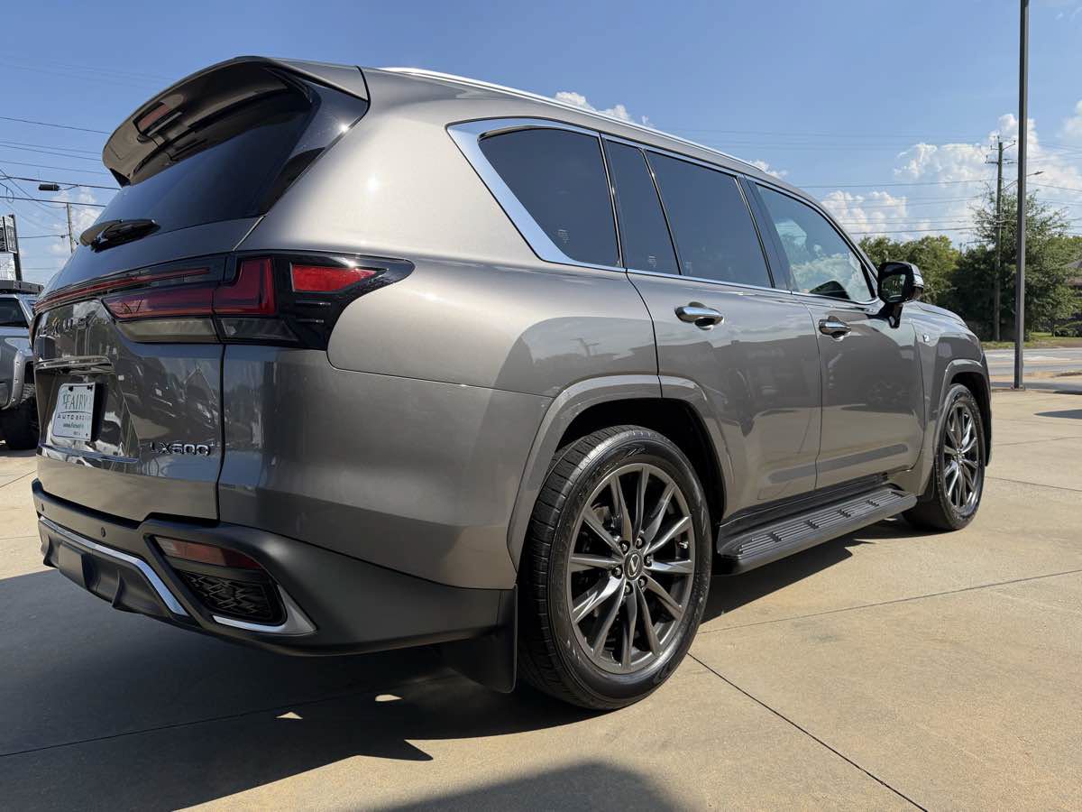 Used 2023 Lexus LX 600 F Sport w/ Accessory Package (Z1) AWD/4WD image 6