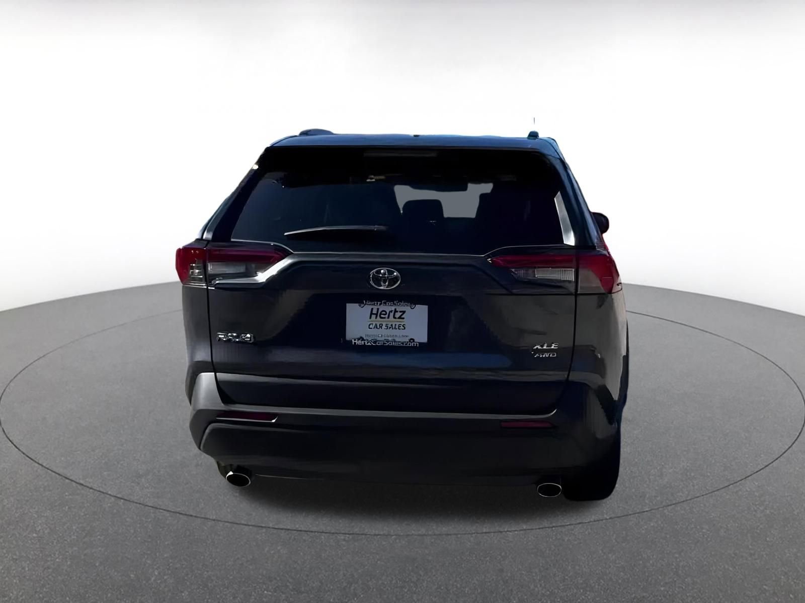 Used 2025 Toyota RAV4 XLE image 12