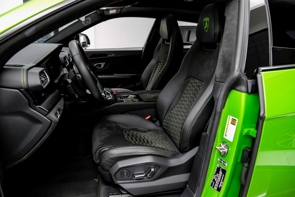 Used 2023 Lamborghini Urus S AWD/4WD image 40