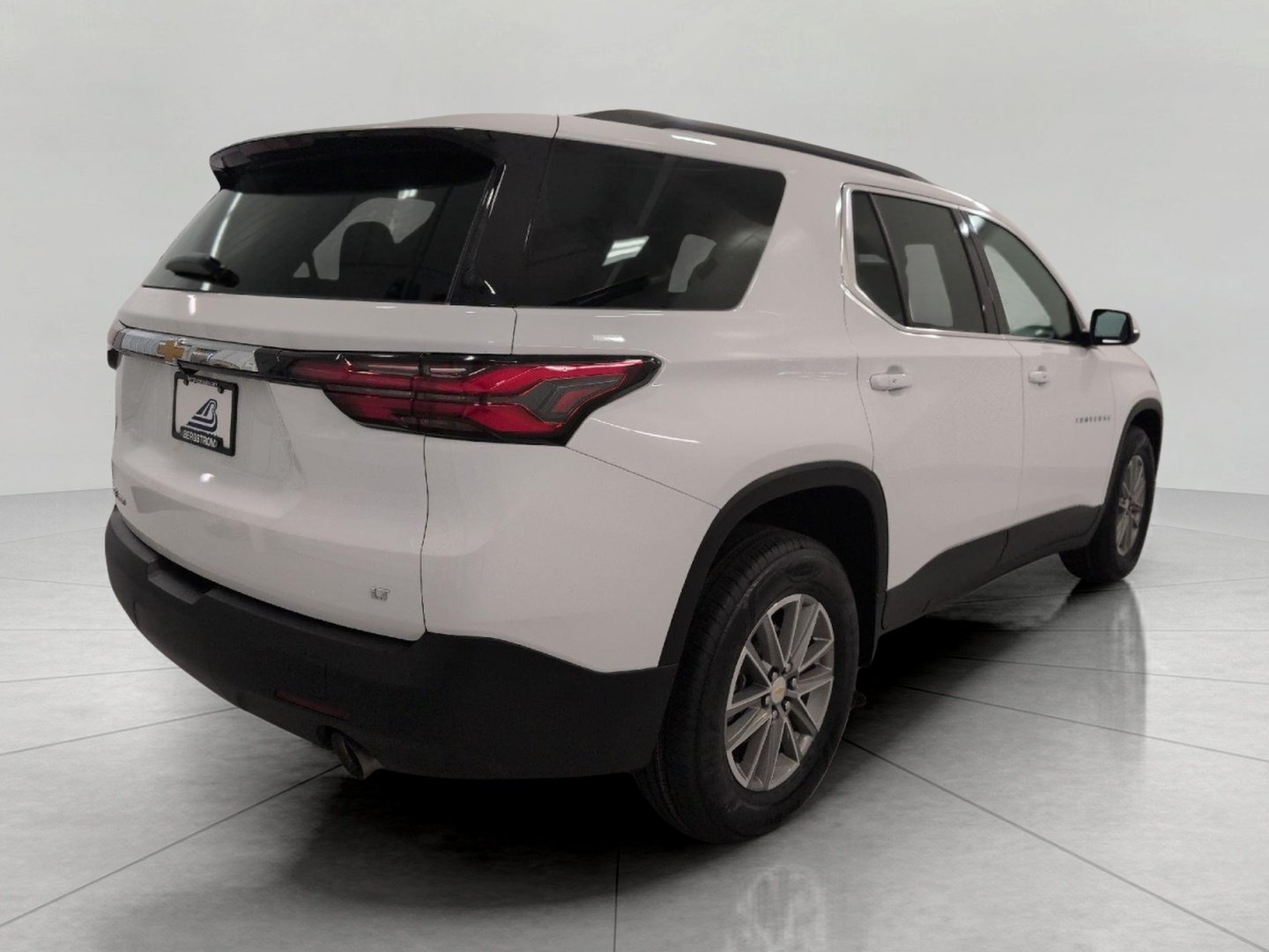Used 2023 Chevrolet Traverse LT w/ LPO, Floor Liner Package AWD/4WD image 20
