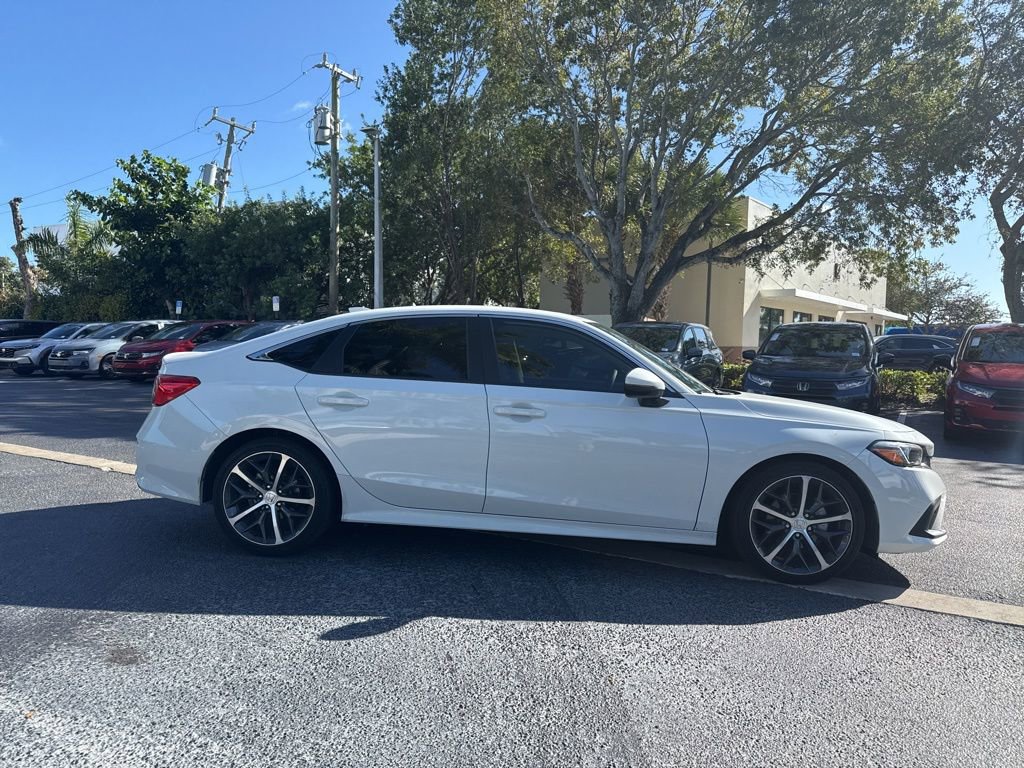 Used 2023 Honda Civic Touring image 5