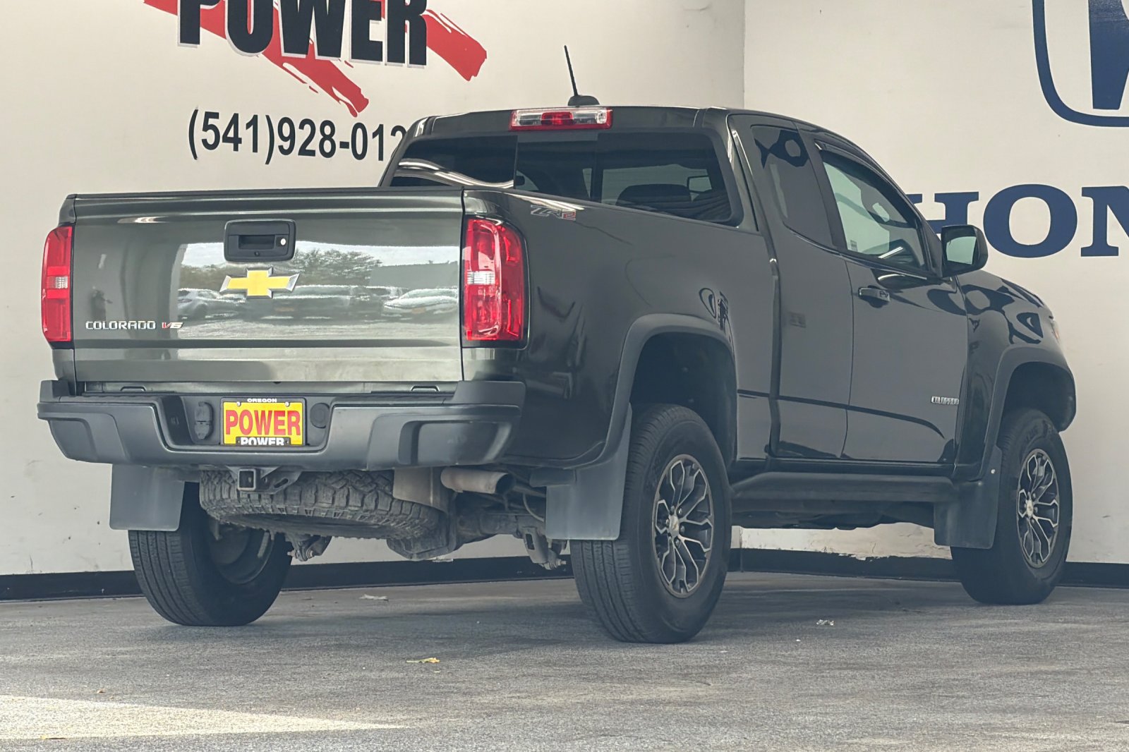 Used 2018 Chevrolet Colorado ZR2 AWD/4WD image 3