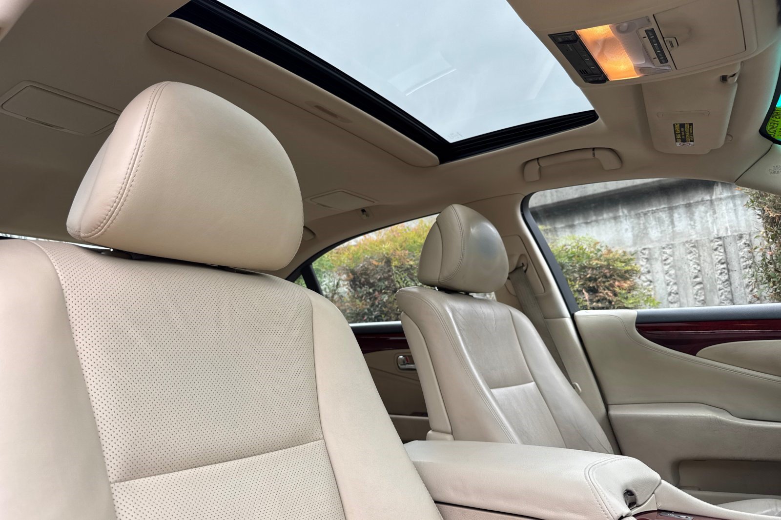 Used 2011 Lexus LS 460 L w/ Luxury Value Edition RWD image 20