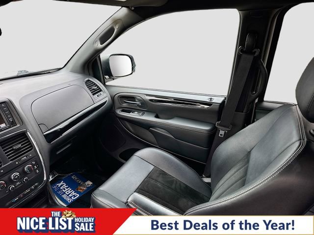 Used 2014 Dodge Grand Caravan SXT image 21