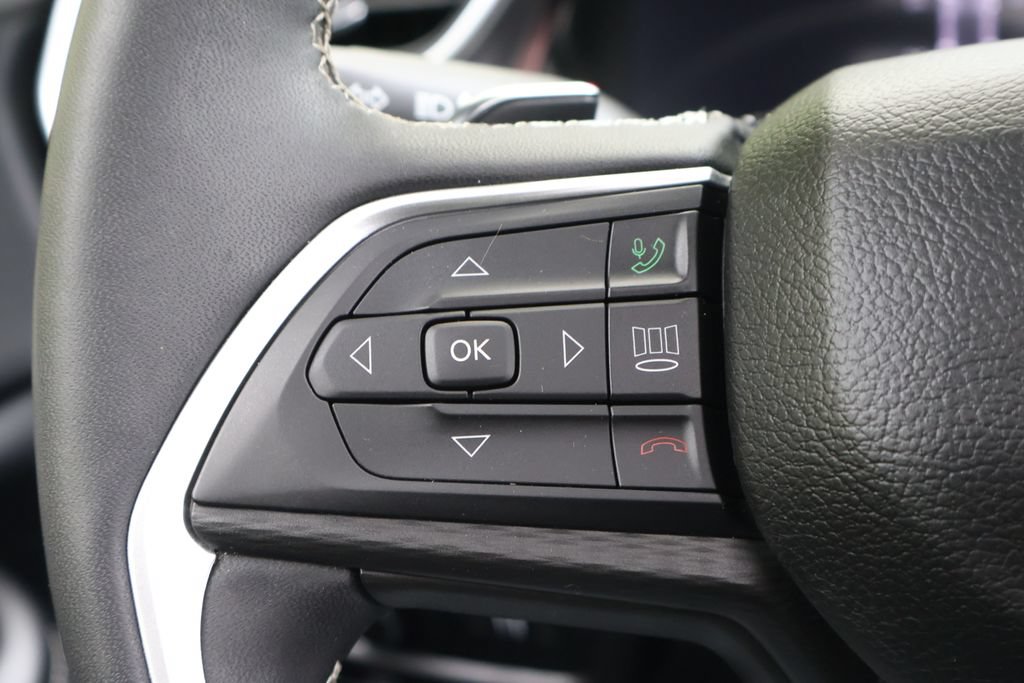 Used 2023 Jeep Grand Cherokee Altitude AWD/4WD image 29