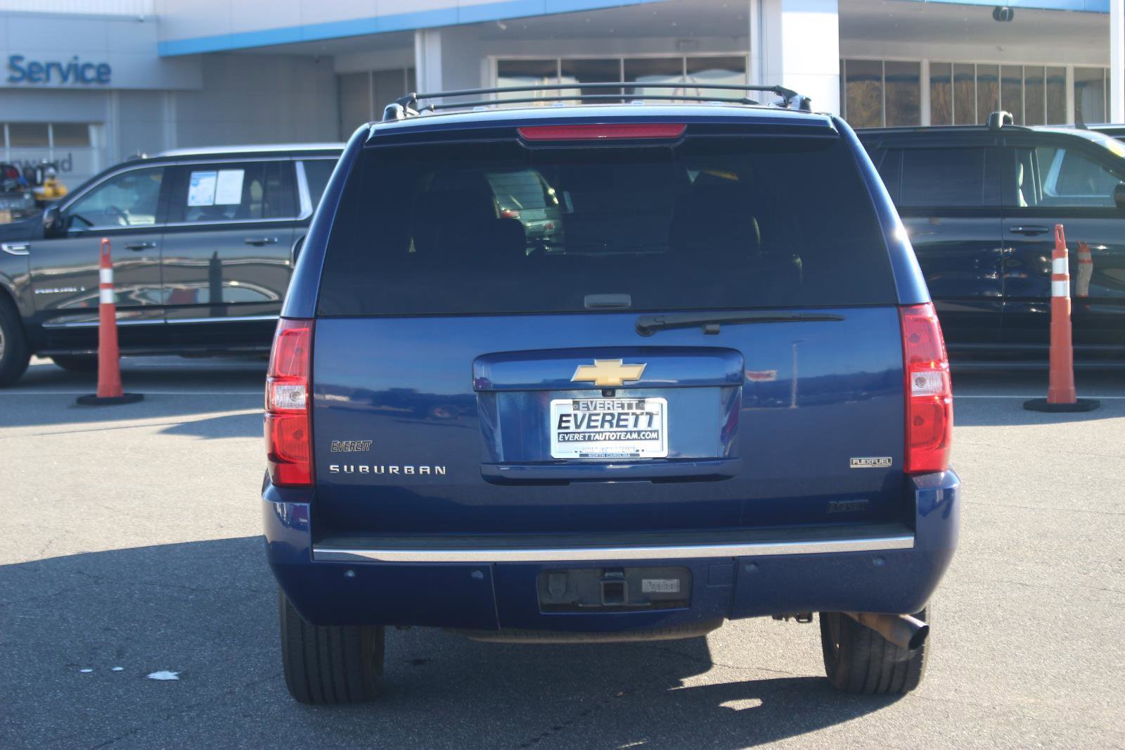 Used 2012 Chevrolet Suburban LTZ image 6