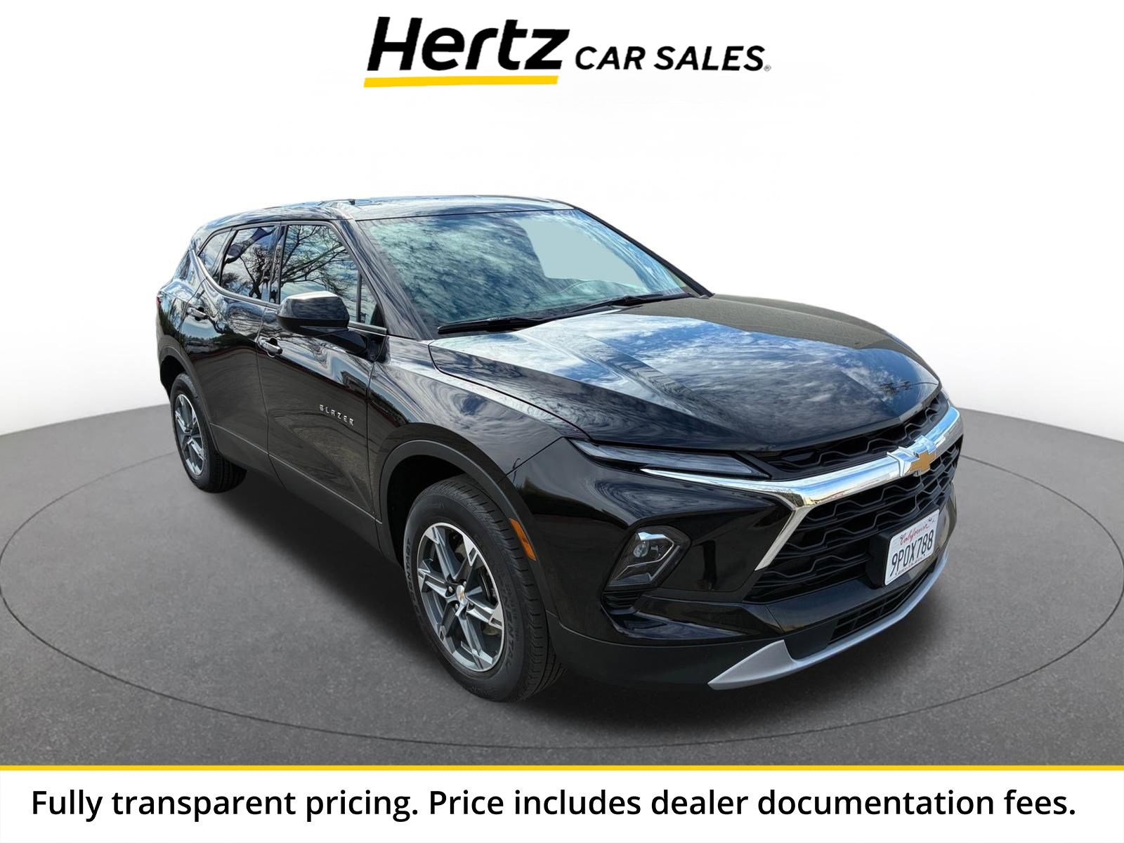 Used 2025 Chevrolet Blazer LT FWD image 1