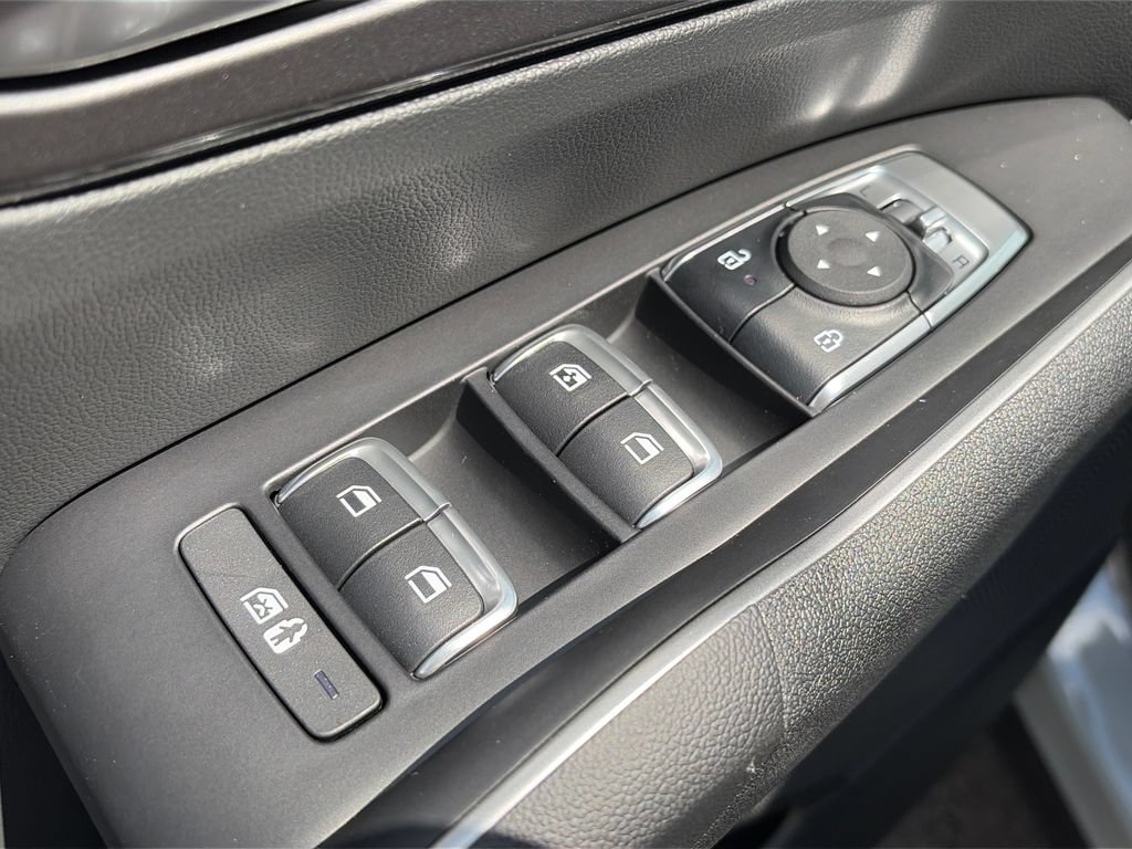 New 2026 Kia Sorento S FWD image 17