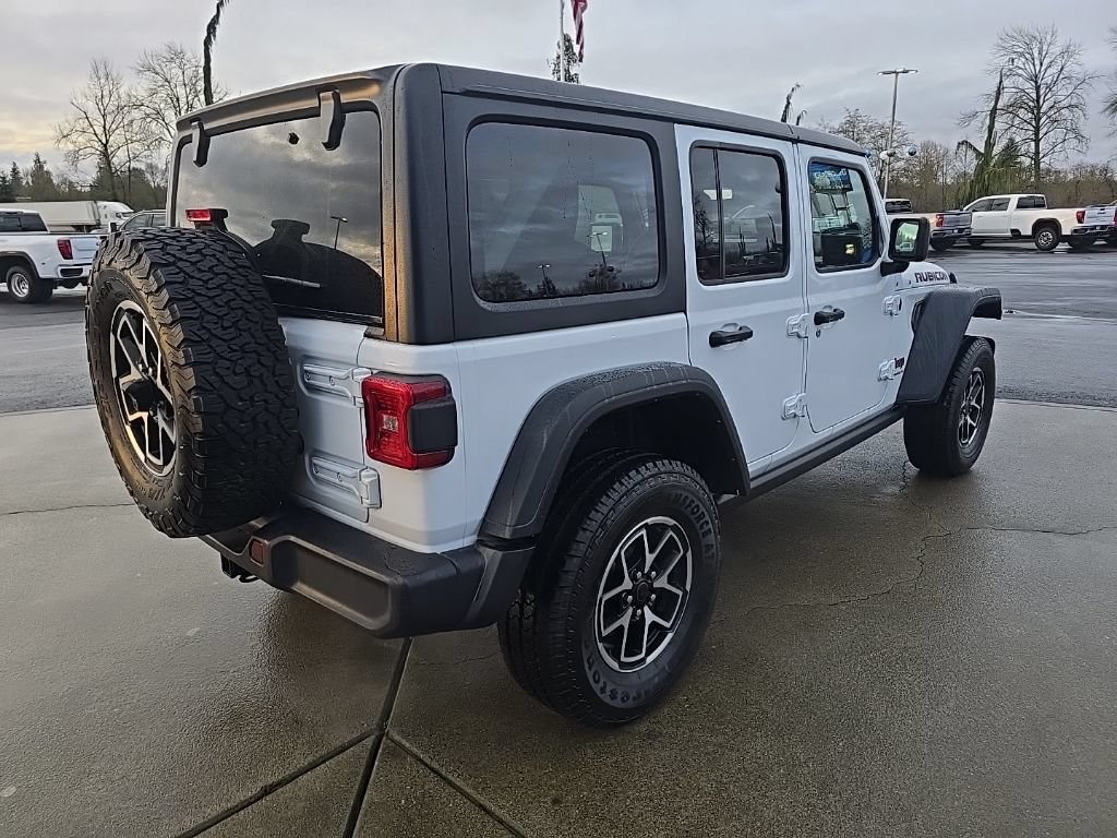 Used 2024 Jeep Wrangler Unlimited Rubicon AWD/4WD image 6