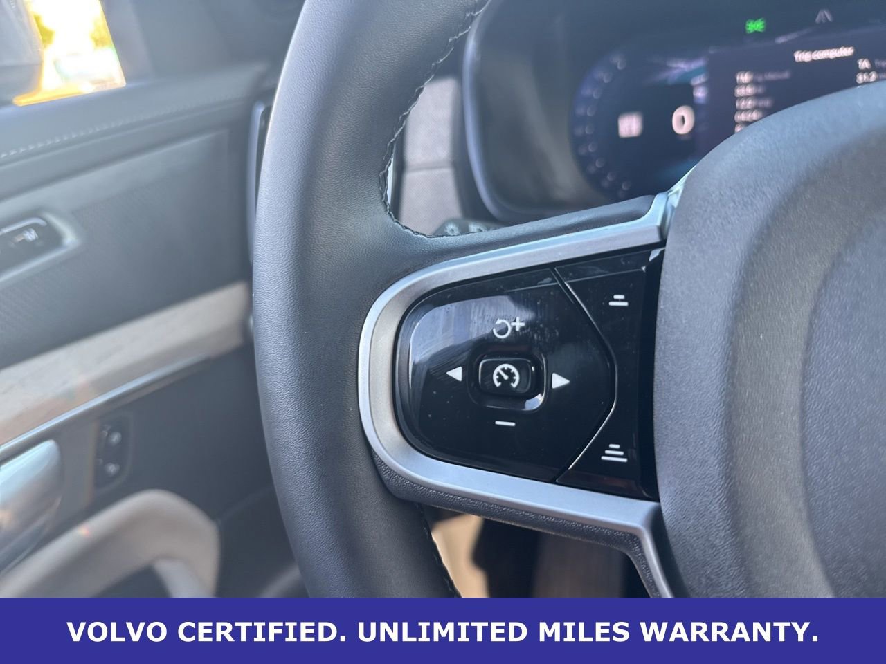 Certified 2026 Volvo XC90 T8 Plus w/ Protection Package Premier image 25