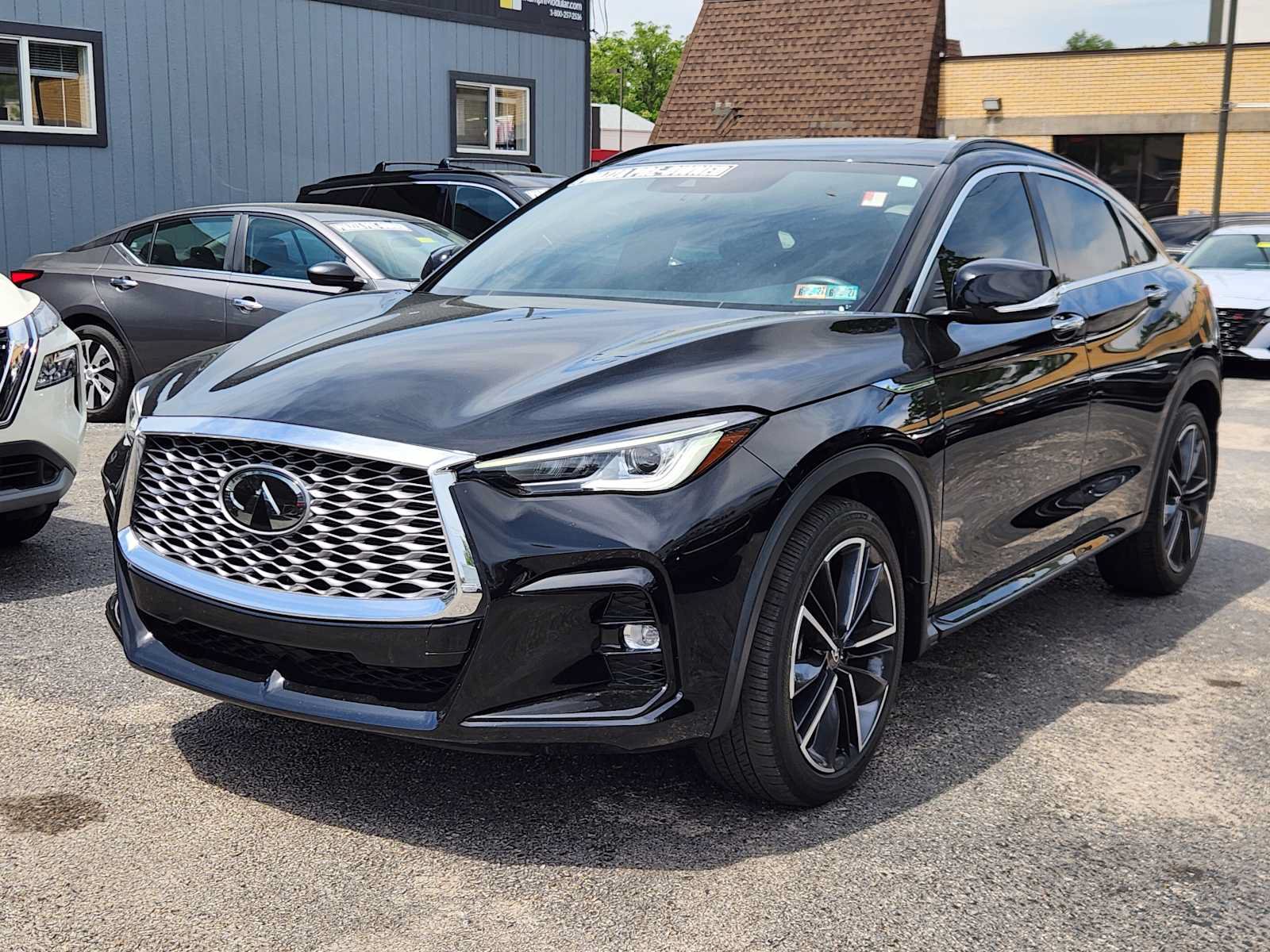 Certified 2023 INFINITI QX55 Luxe w/ Cargo Package AWD/4WD image 2