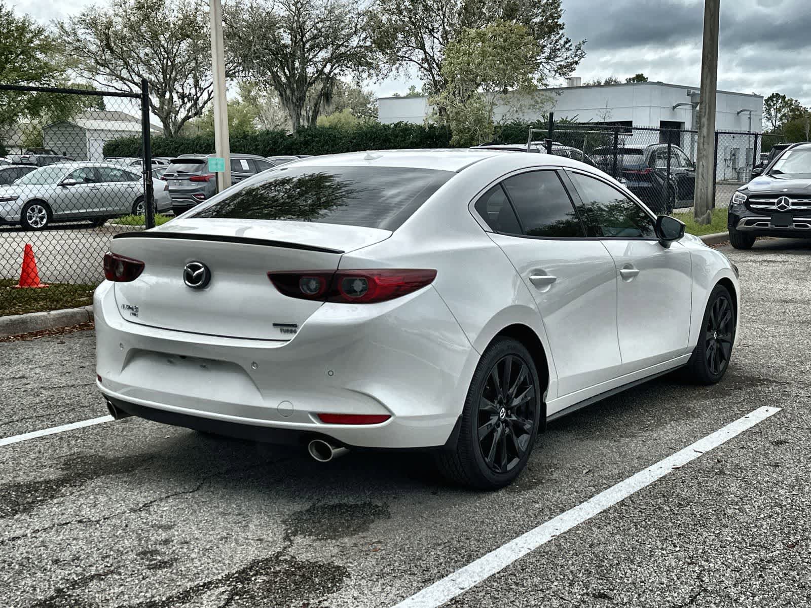 Used 2025 MAZDA MAZDA3 2.5 Turbo Sedan w/Premium Plus image 8