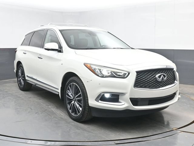 Used 2017 INFINITI QX60 FWD w/ Deluxe Technology Package image 2