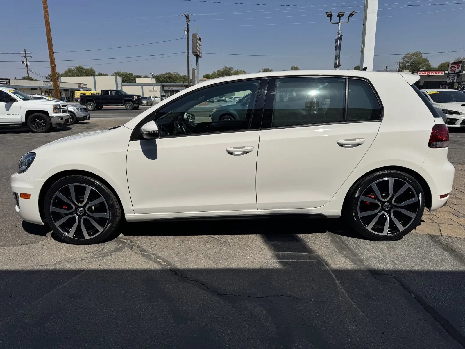 Used 2012 Volkswagen GTI Autobahn FWD image 5
