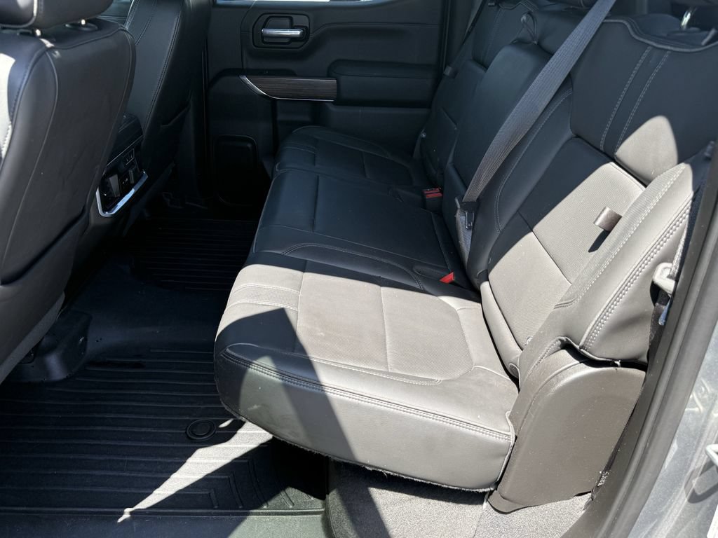 Used 2020 Chevrolet Silverado 1500 High Country w/ Technology Package AWD/4WD image 24