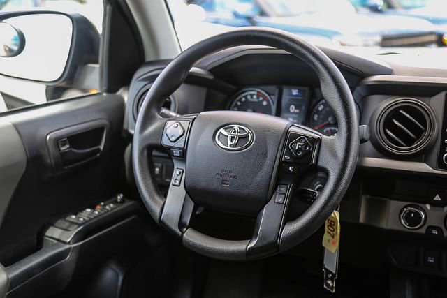 Used 2022 Toyota Tacoma SR AWD/4WD image 17