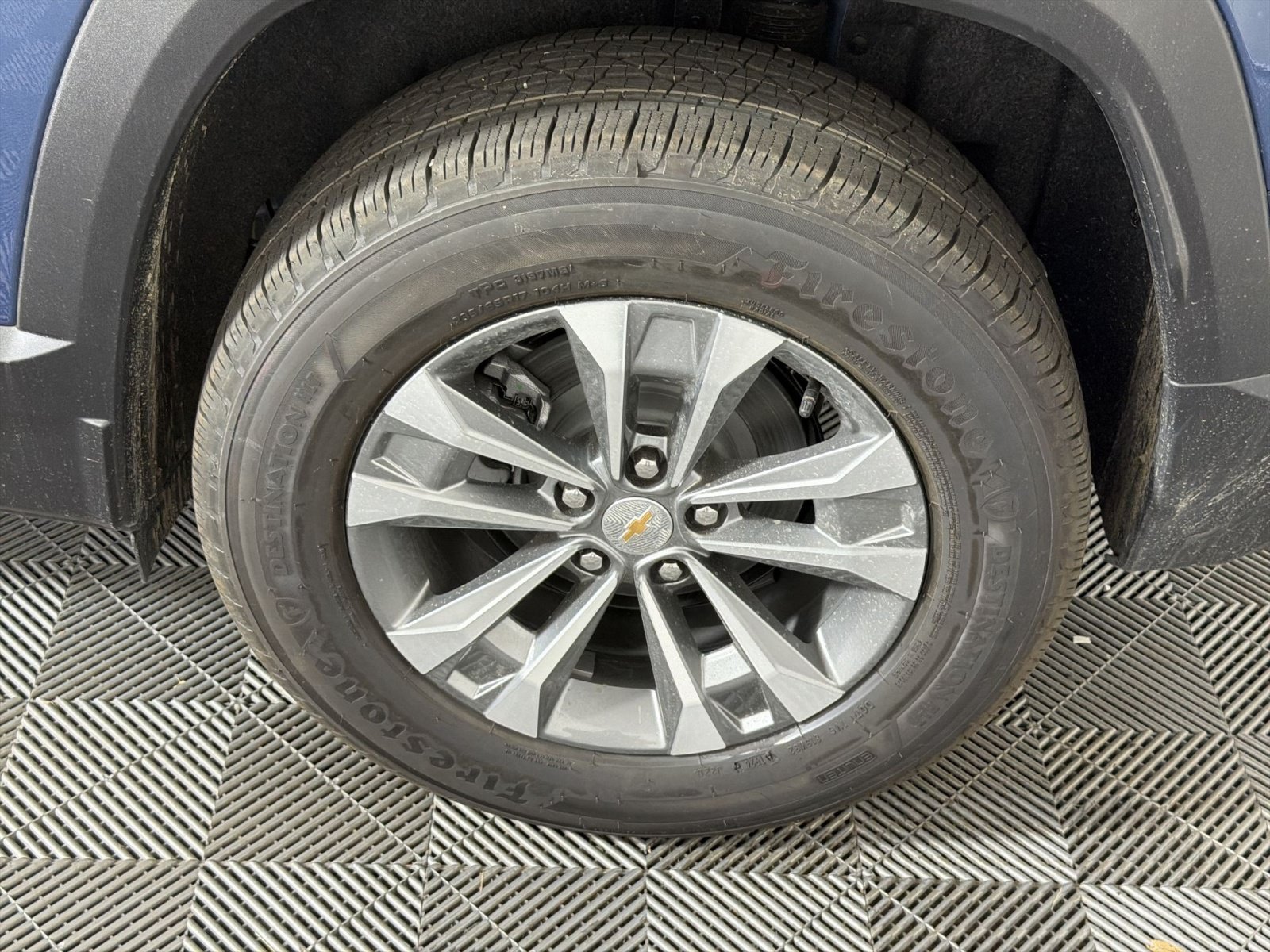 New 2027 Chevrolet Equinox LT FWD image 12